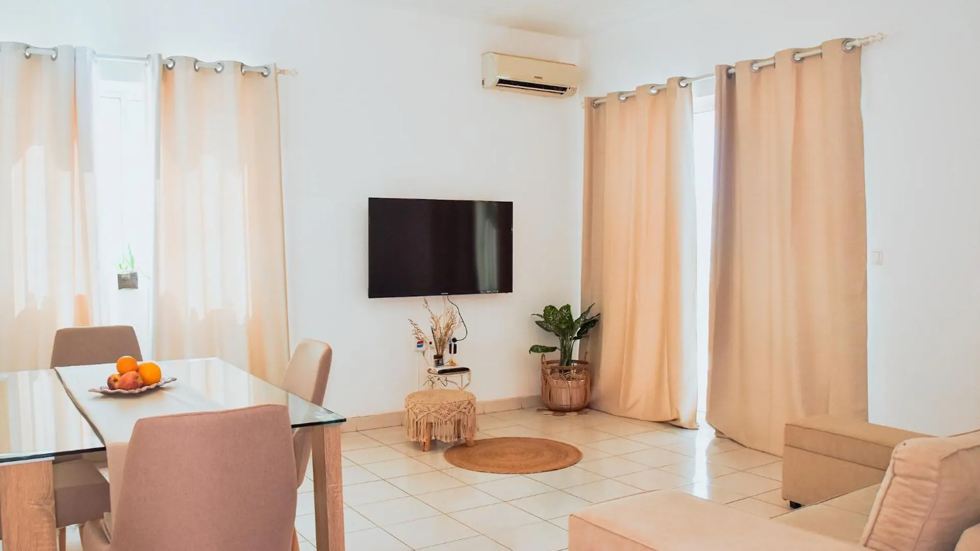 Ocean View, Spacious Suite With Terrace And Wi-Fi Praia