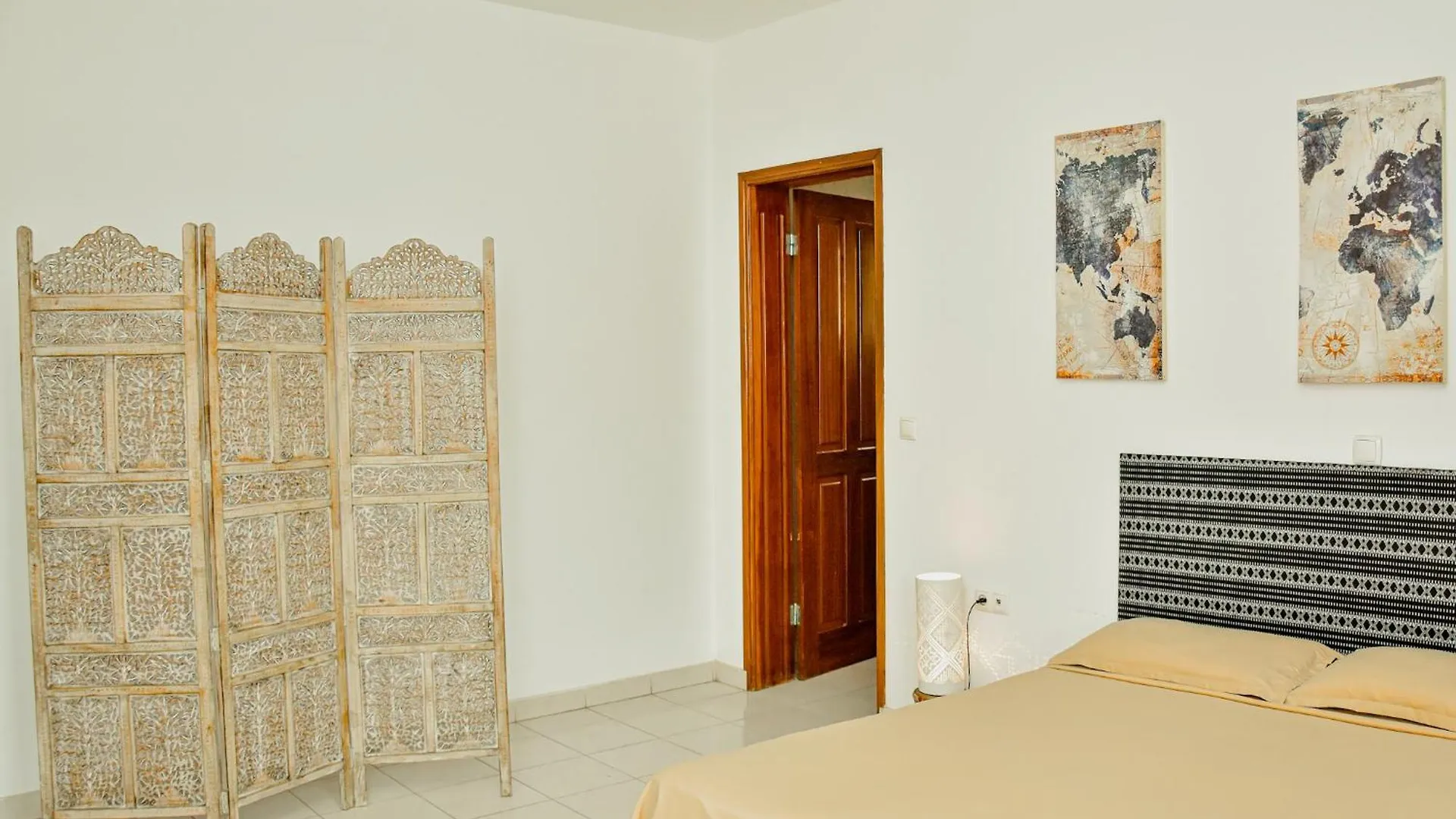Ocean View, Spacious Suite With Terrace And Wi-Fi Praia Lejlighed